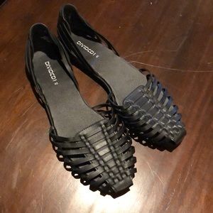 H & M divided Sandals size 9.5
